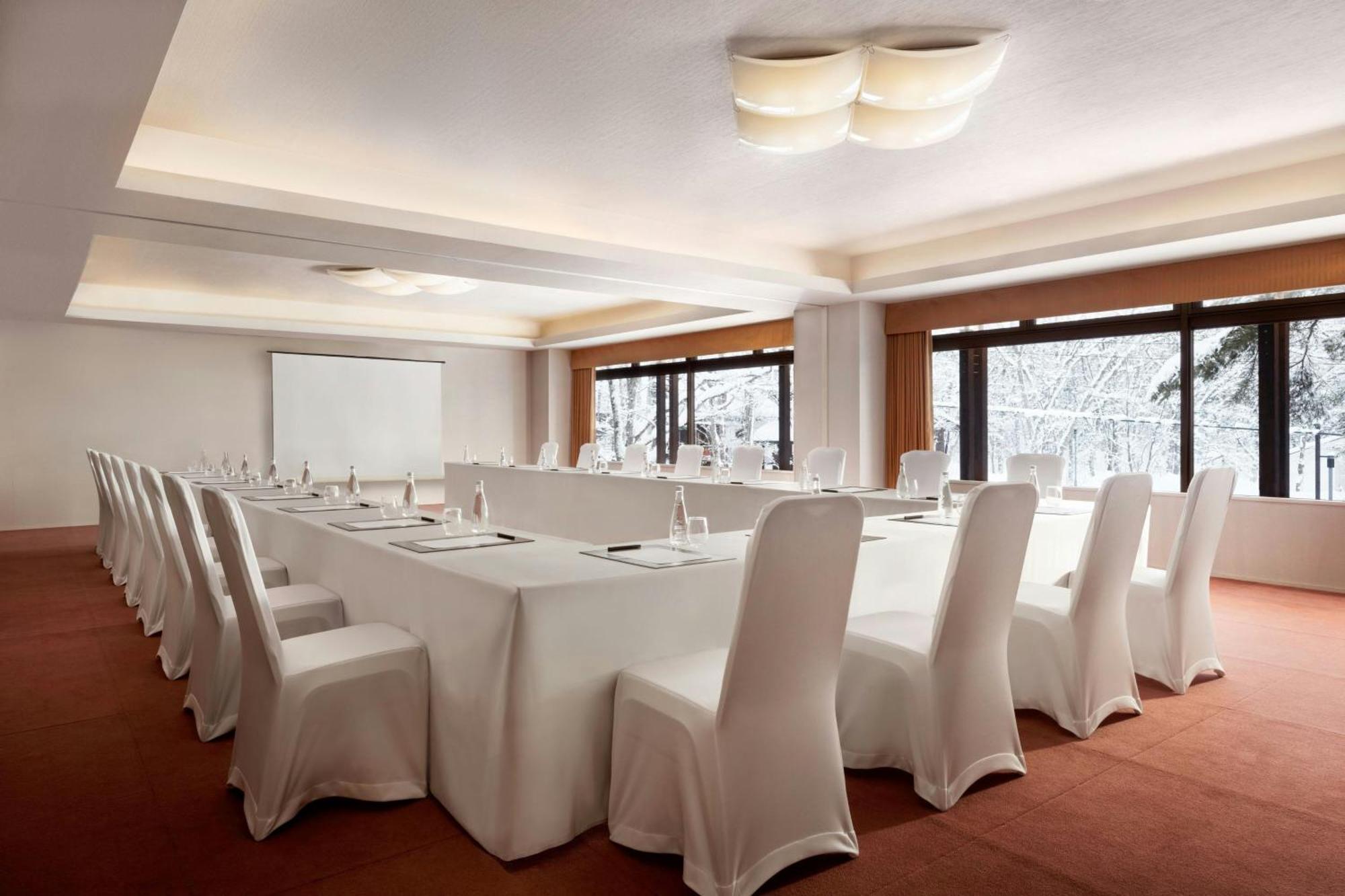 Courtyard By Marriott Hakuba Hotel Ngoại thất bức ảnh