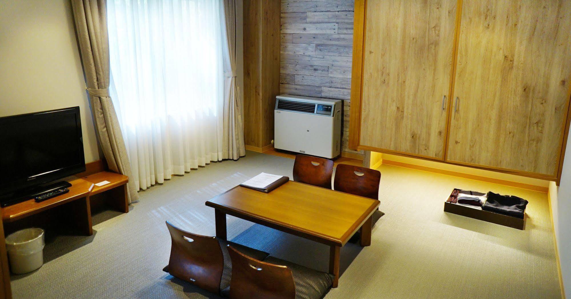 Courtyard By Marriott Hakuba Hotel Ngoại thất bức ảnh