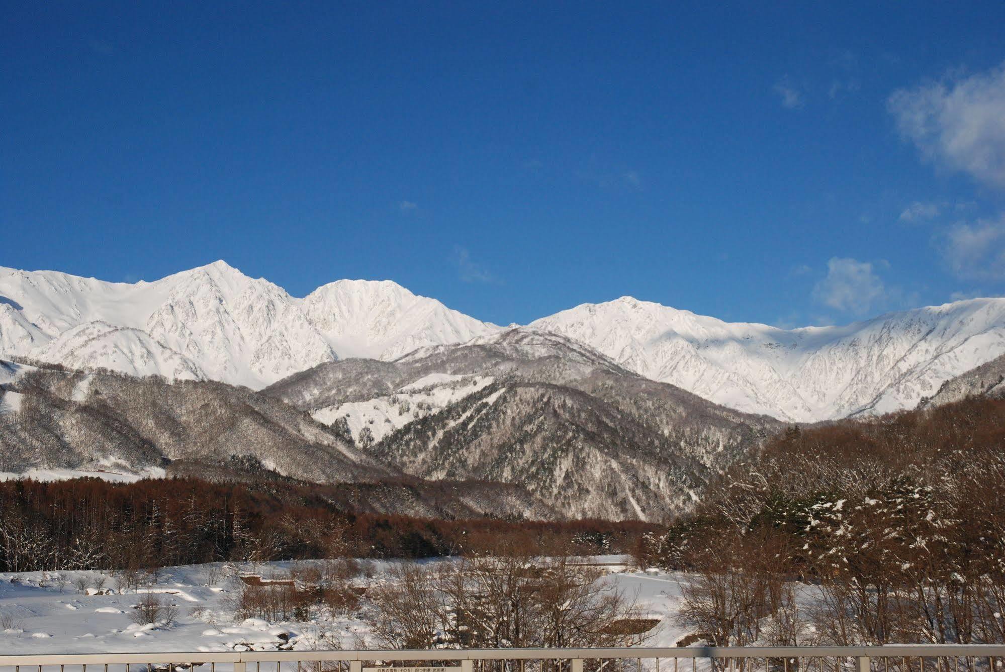 Courtyard By Marriott Hakuba Hotel Ngoại thất bức ảnh
