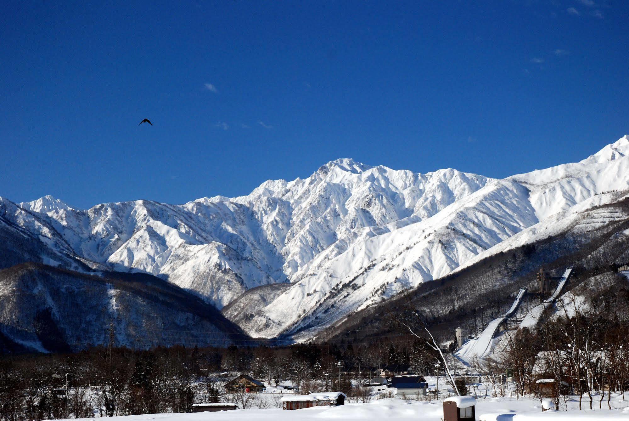 Courtyard By Marriott Hakuba Hotel Ngoại thất bức ảnh